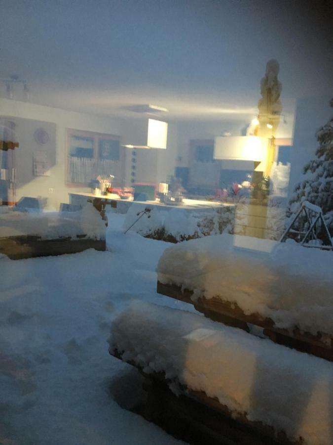 Chambres d’hôtes près de Verbier Volleges Esterno foto